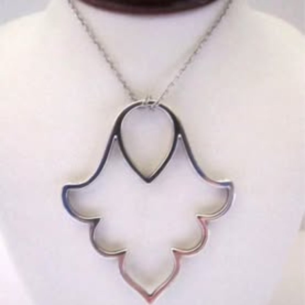 NWOT & HTF Brighton Salma Long Necklace